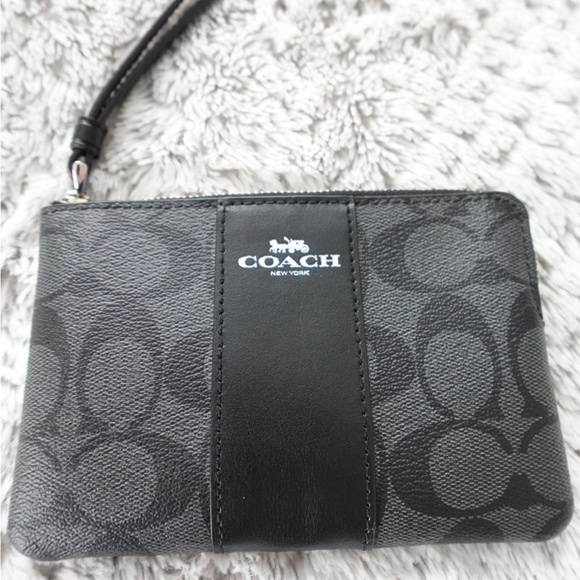 Coach Handbags - Coach Monochrome Signature Wristlet